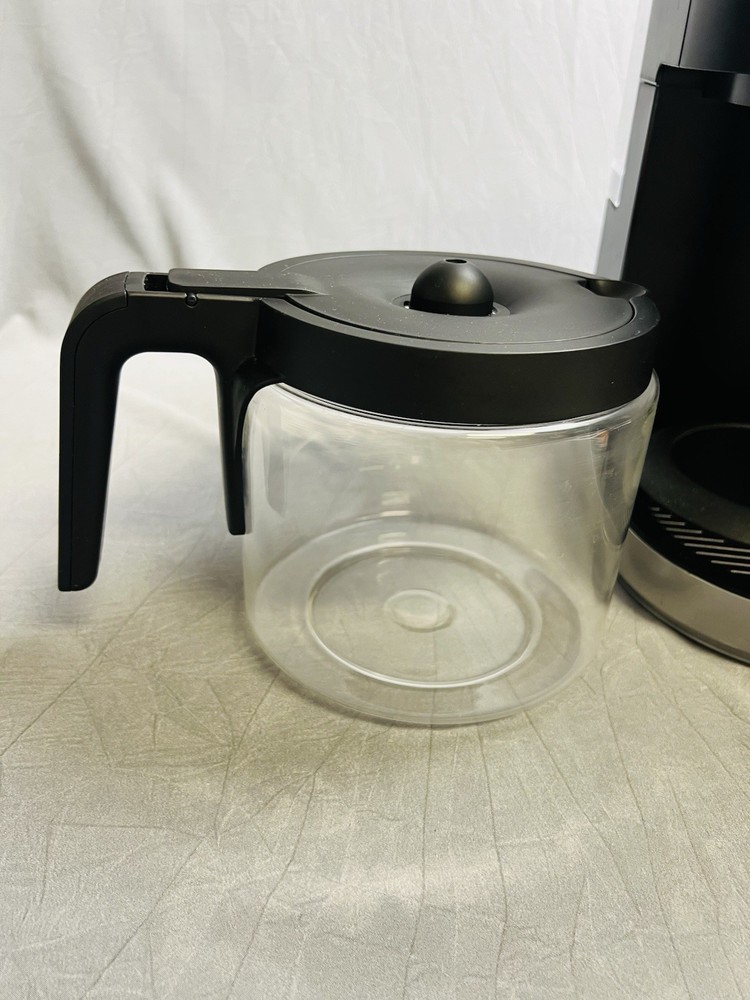 Keurig K CUP-Duo Program Coffee Maker, Single Serve & Carafe Brewer MRP$140 READ