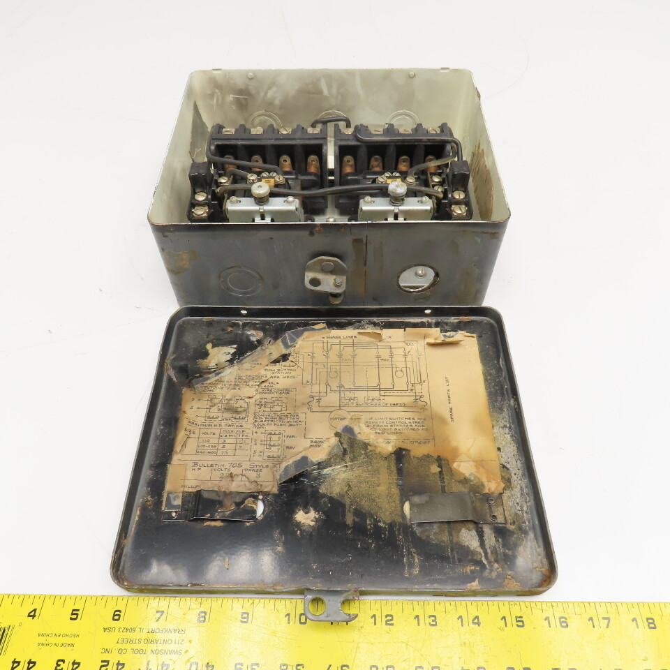 Allen Bradley 705BAAA Size 1 Reversing Contactor 220V 3Ph 60Hz 220/208V Coil