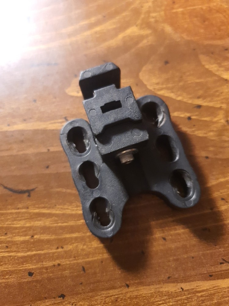 Octane Quiver Bracket