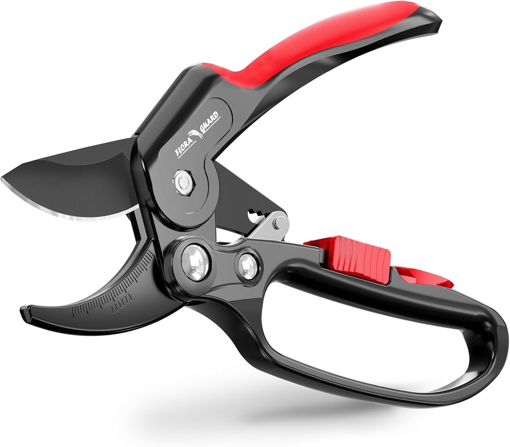 Lightweight Ratchet Pruning Shears with Ergonomic Handle for Effortless Cutting