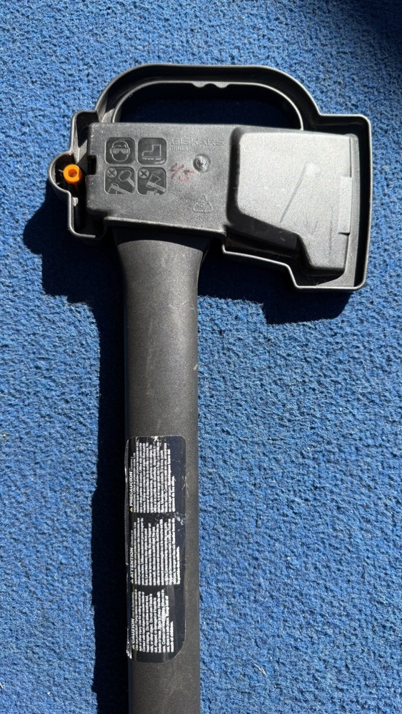 FISKARS 7558 28" CHOPPING AXE, CHOPS 3X DEEPER