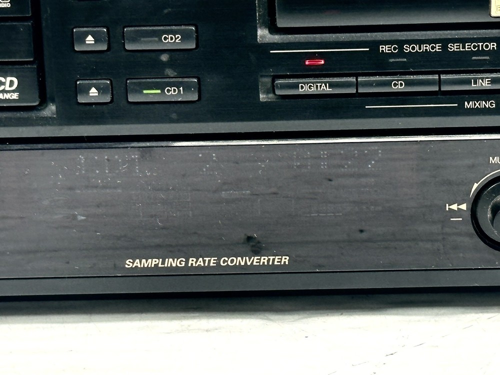 JVC XL-R5000 Digital Multi CD Compact Player & Recorder, Left Side Working Only