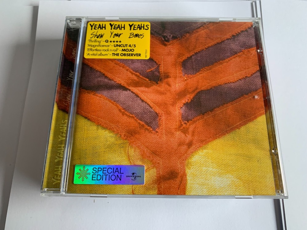 Yeah Yeah Yeahs : Show Your Bones CD (2006) MINT/EX