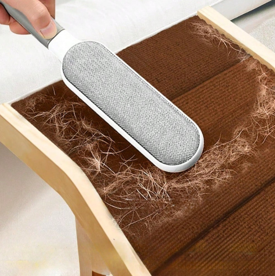 1 pc Reusable Manual Lint & Pet Hair Remover Brush for Clothes & Furniture