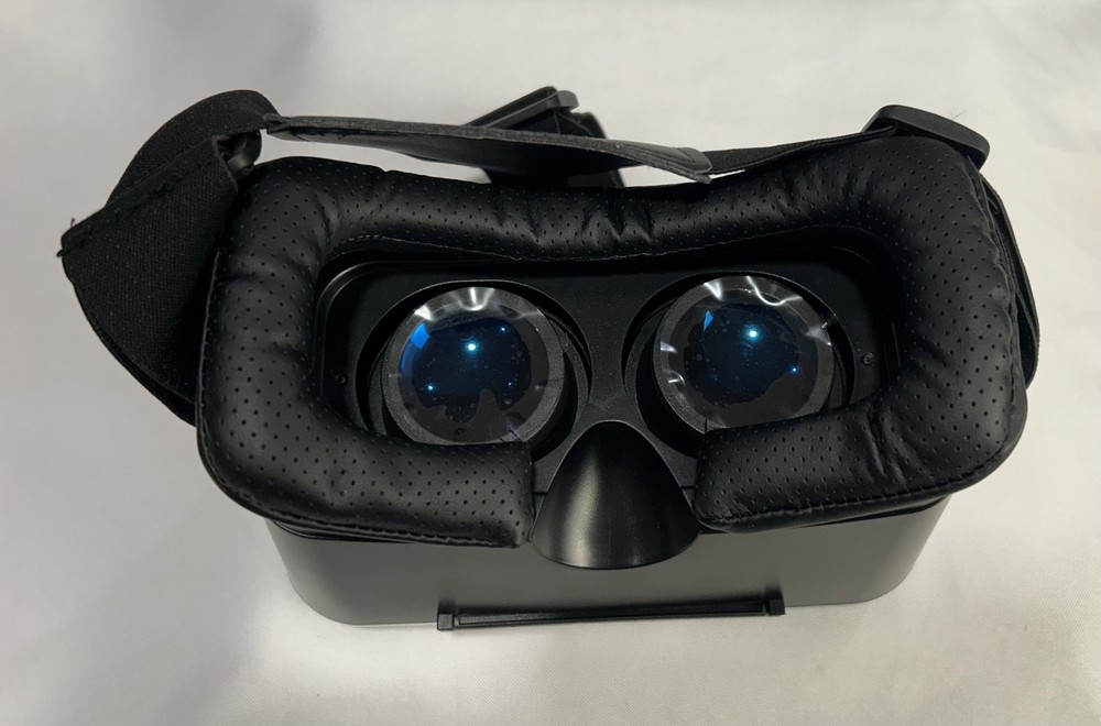 VR PARK Virtual Reality Headset with Remote for iPhone/Samsung/Android **NEW**