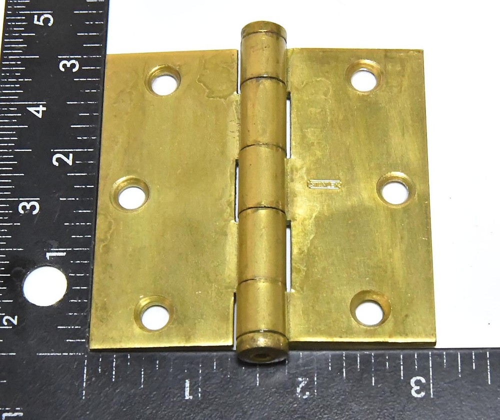 2 MATCHING STANELY BRASS FINISH HINGES 3 X 3