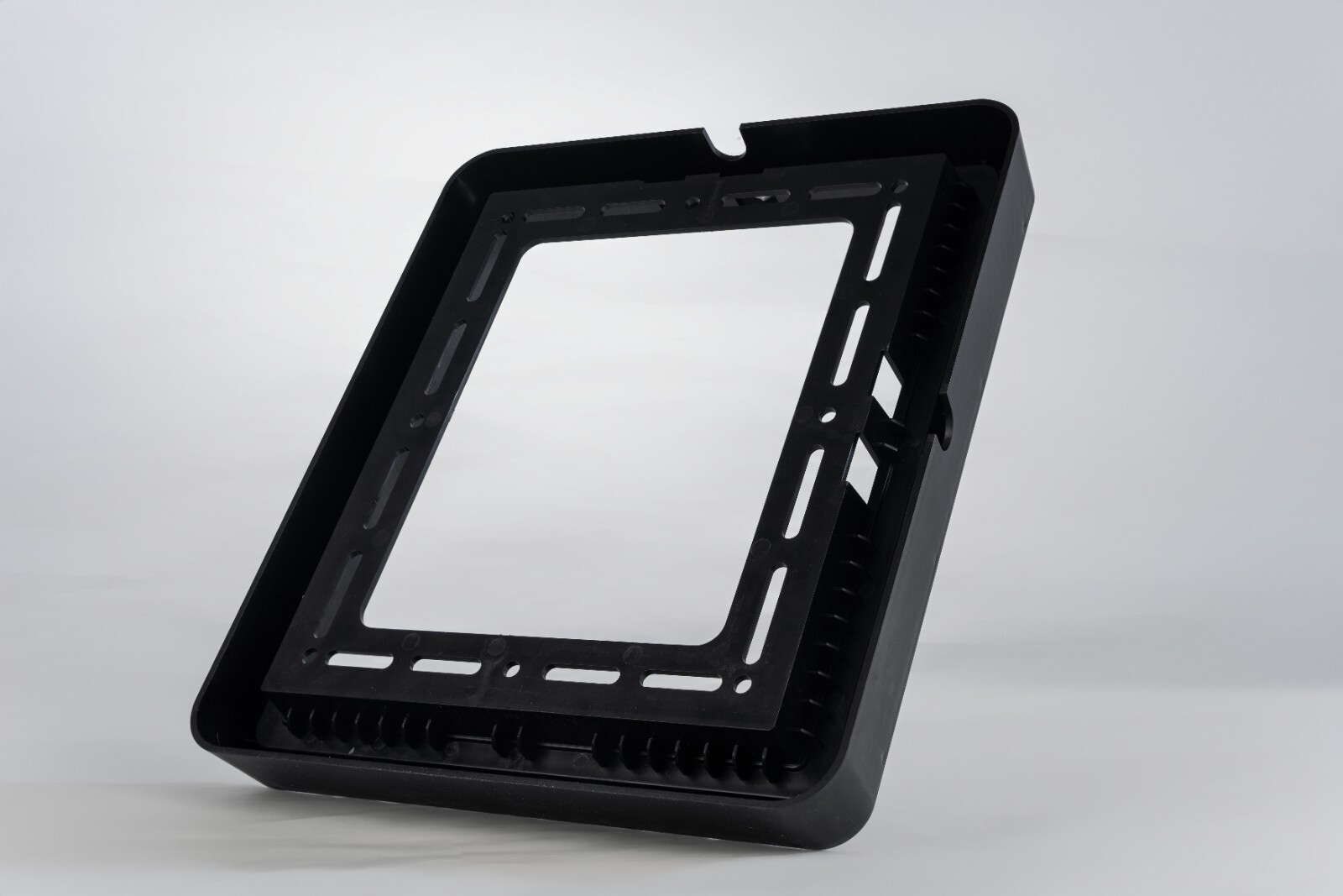 StrandedElectrons Fullly Enclosed Rugged Starlink Mini Flat Mount Against Hail