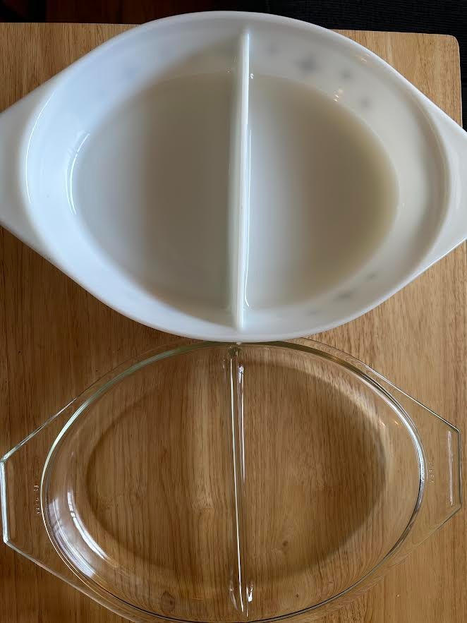 Pyrex Compass devided No Lid