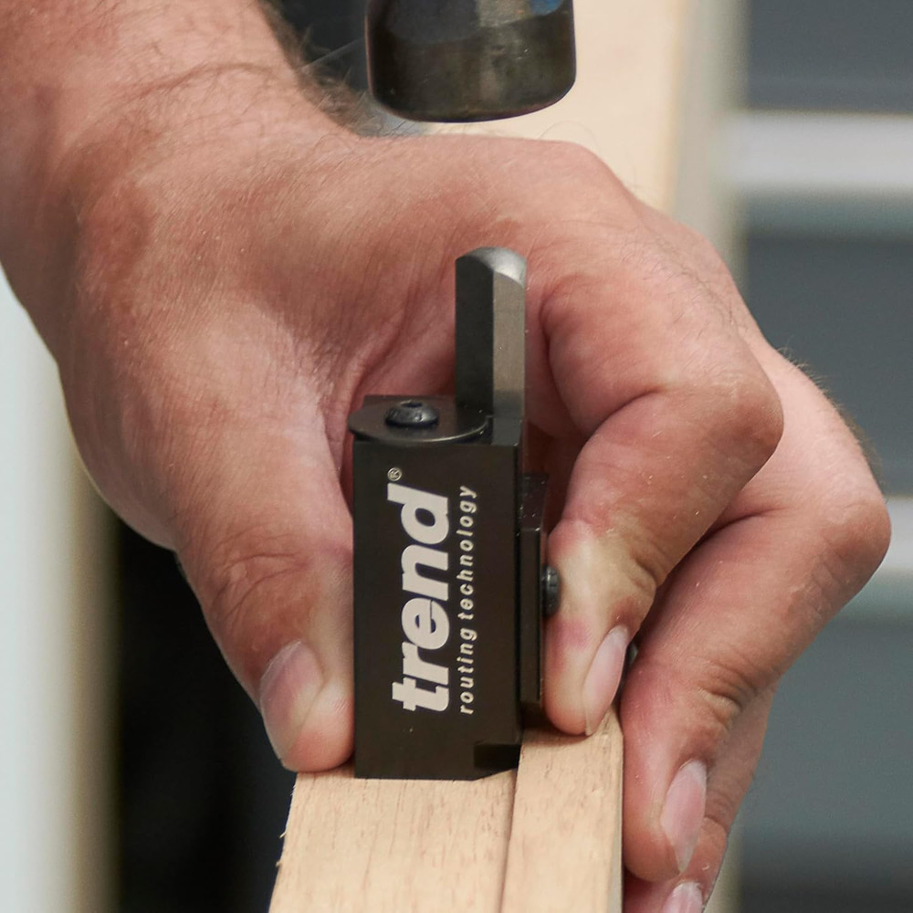 Hinge Recess Squaring Corner Chisel, Quickly Square up Rounded Corners, C/CHISEL
