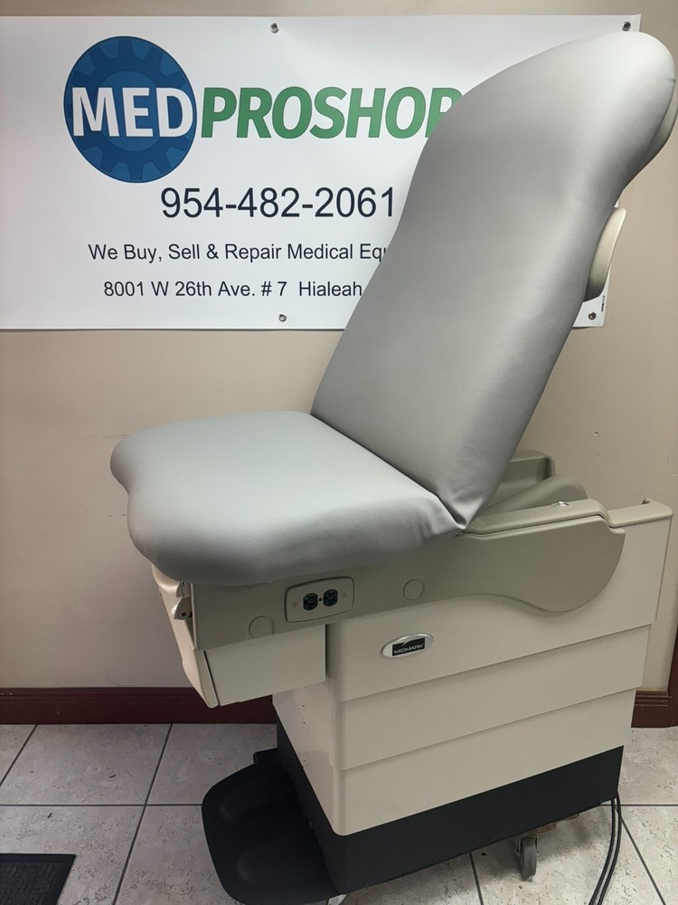 Midmark / Ritter 623 Power Exam Table