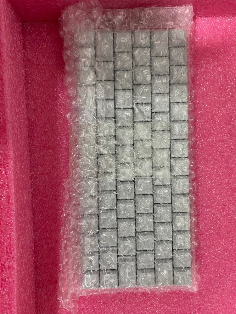 GE Voluson S8 Keyboard BT16