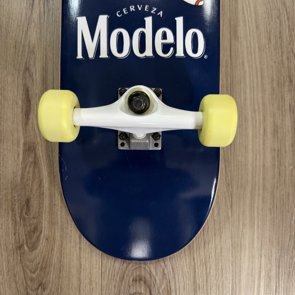 Modelo Cerveza Sugar Skull Skateboard 31"
