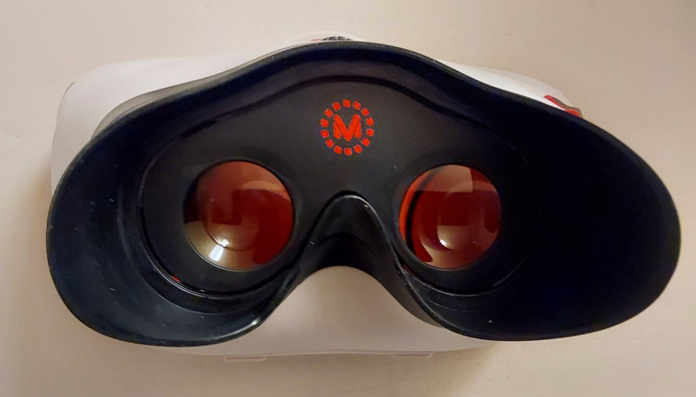 View Master Deluxe Virtual Reality VR Viewer Model DTH61 Start up kit