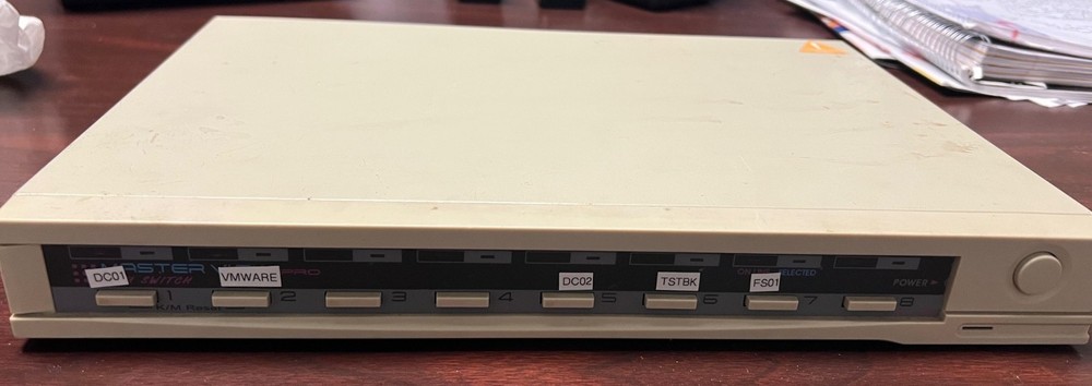 Aten Master View Pro KVM Switch CS-128A