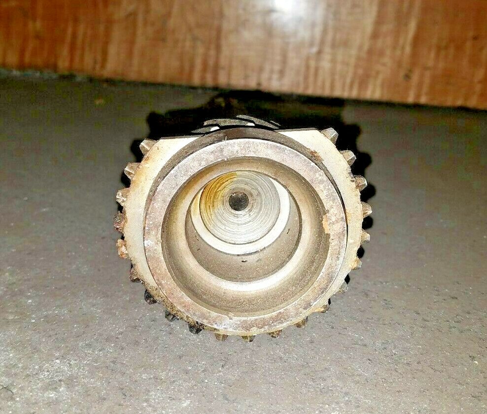 MAIN DRIVE GEAR SHAFT
