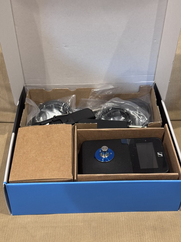 xs wireless digital pedalboard set