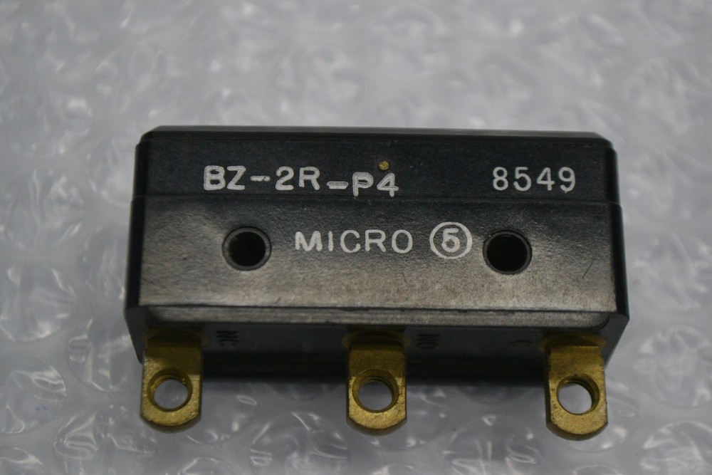 MICROSWITCH BZ-2R-P4 SWITCH (AS PICTURED) UNMP