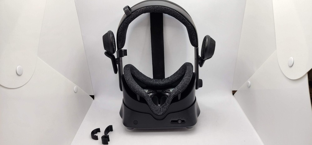 VALVE INDEX VR Virtual Reality HEADSET ONLY + Face Cushion - GREAT Condition