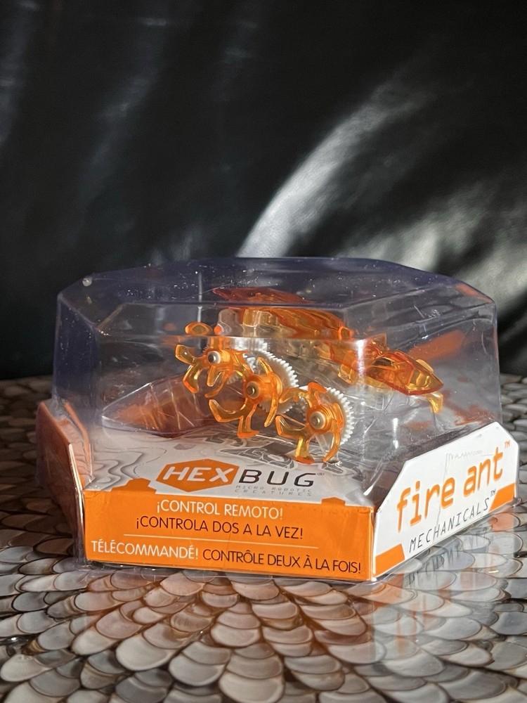 HEXBUG BUNDLE, Spider and Fire Ant w/remote controls *NIB, READ*