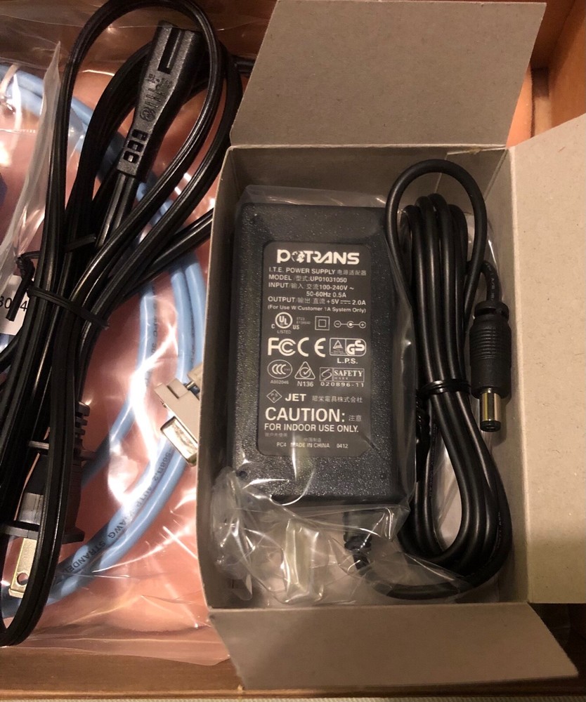 CYCLADES TS100 TES0061 Avocent Linux Terminal Server Ethernet to RS-232