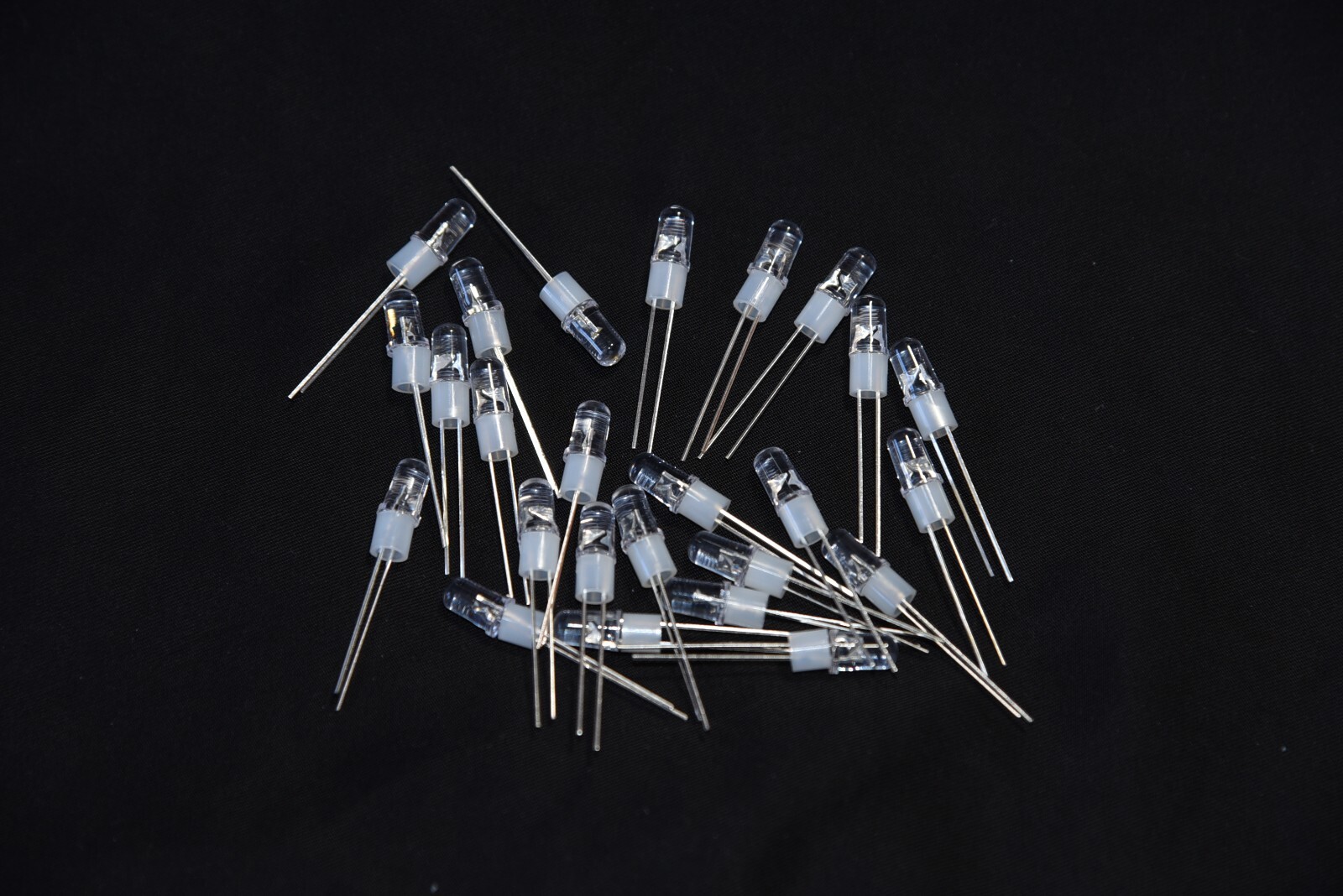 Lot of 6V 8V 12V Bi-Pin LED Lamp Light Bulbs for Vintage Receivers AM/FM