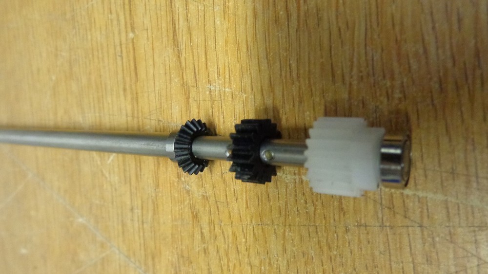 QUANTUM SCALAR I40/I80 Gear shaft elevator assembly