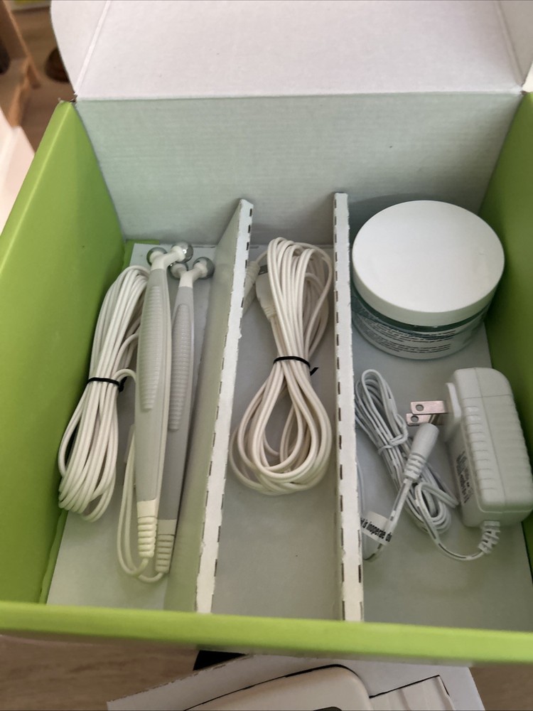 myolift Microcurrent Therapy Device Portable White Model True-Microcurrent