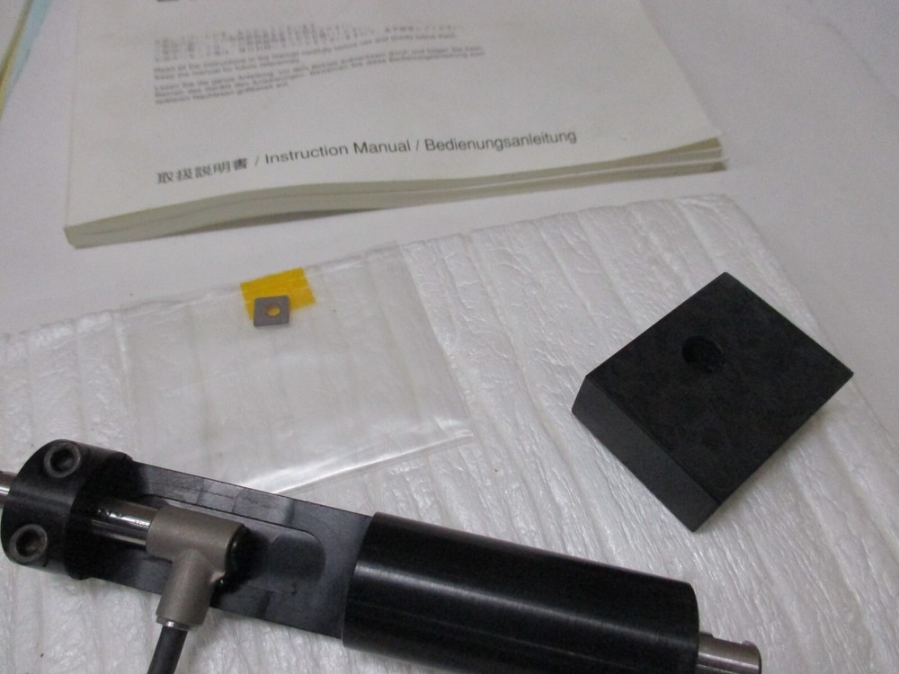 DK802LR RIGHT ANGLE PROBE 2MM STROKE SONY WITH MOUNT USED