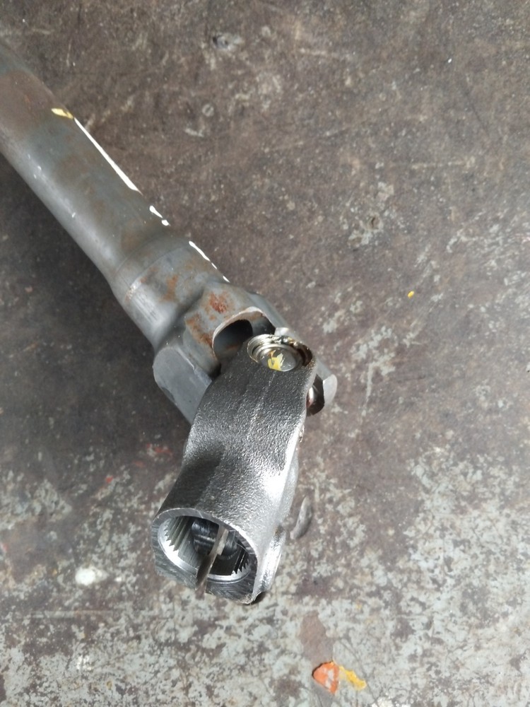 Volkswagen Up 2013 Lower Steering Column UJ Knuckle - CD7 #U1