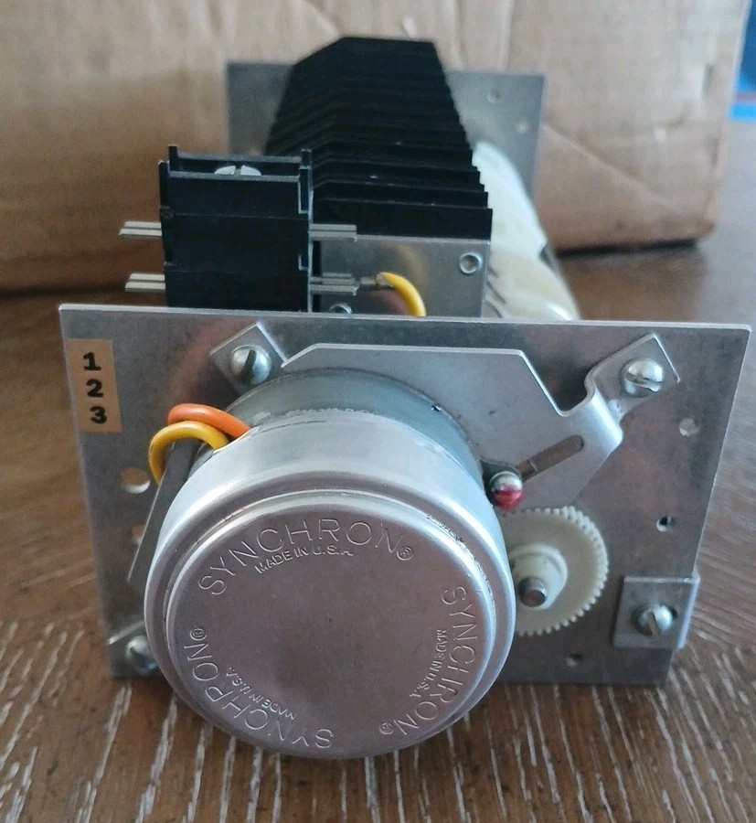 ATC 324C12B1ER1K01K CAM PROGRAM TIMER