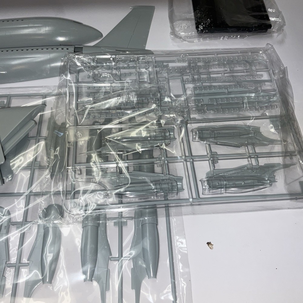 Doyusha BOEING E-3A AWACS SENTRY Model Plane