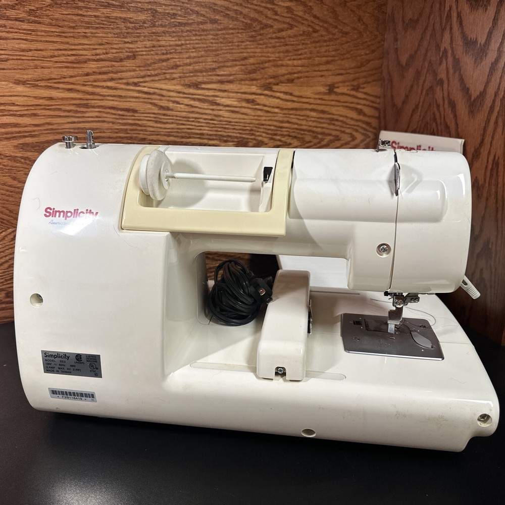 Simplicity, Embroidery Machine, SE3, 5 memory cards