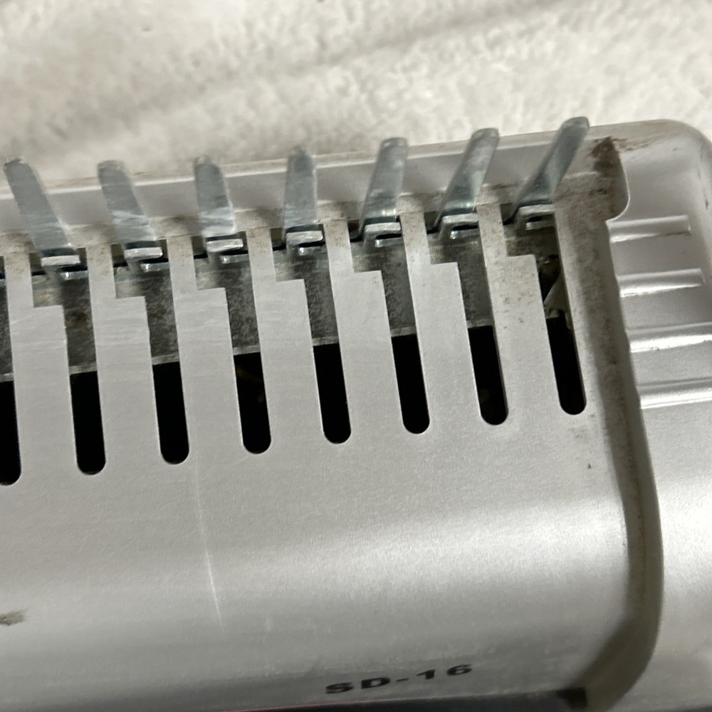 Rayson SD16 Comb Binding Machine - A4 Max Binding Length 12 Sheets Punching EXC