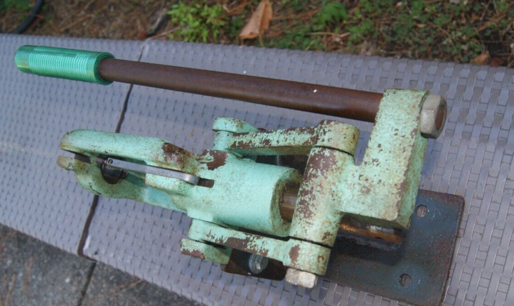 RCBS RC HUGE MOUNTING RELOADING PRESS WITH MOUNT