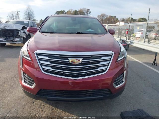 XT5 2017 Glove Box 4972233