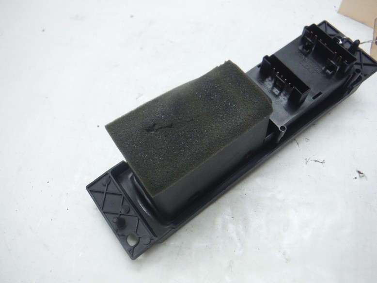 2003 CHEVY VENTURE A/T REAR A/C CLIMATE CONTROL PANEL OEM 2001 2002