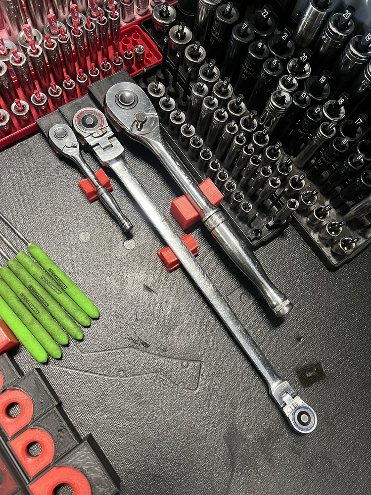 Magnetic Base Ratchet Organizer