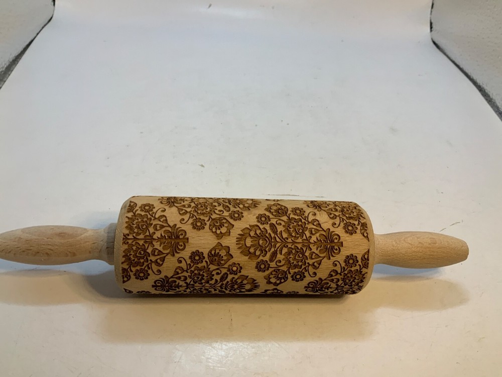 Embossed Wooden Rolling Pin With Patterns, small Engraved rolling pin USED