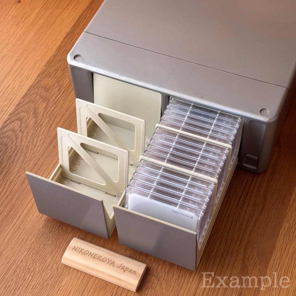 Stackable Telescoping MiniDisc Storage Case - Hold 30 MDs each Silver Used #50