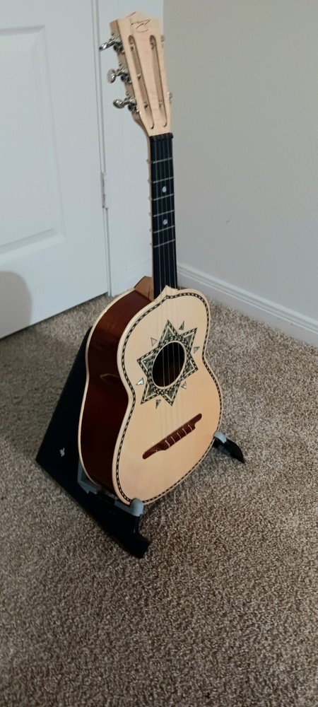 vihuela instrument