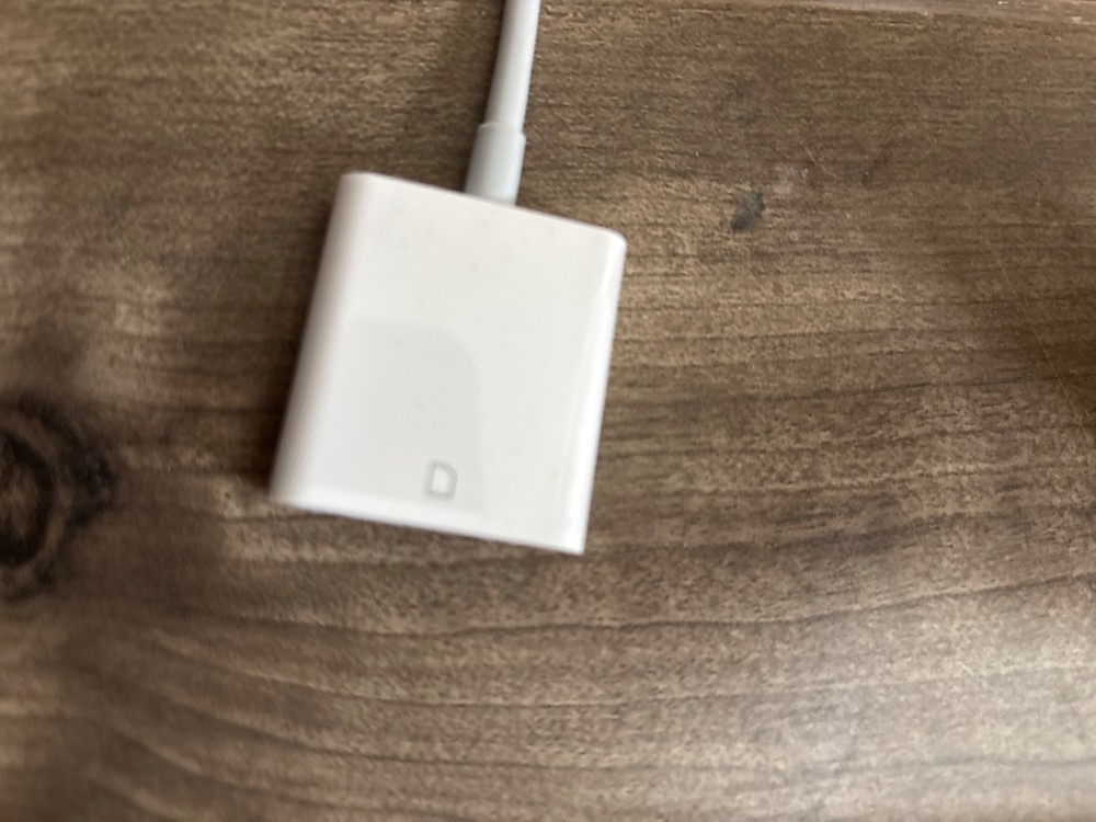 USB-C to SD Card Reader