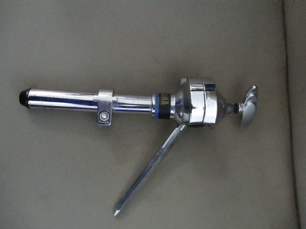 YAMAHA CL940A ADJUSTABLE TOM-TOM DRUM CHROME METAL MOUNT HARDWARE