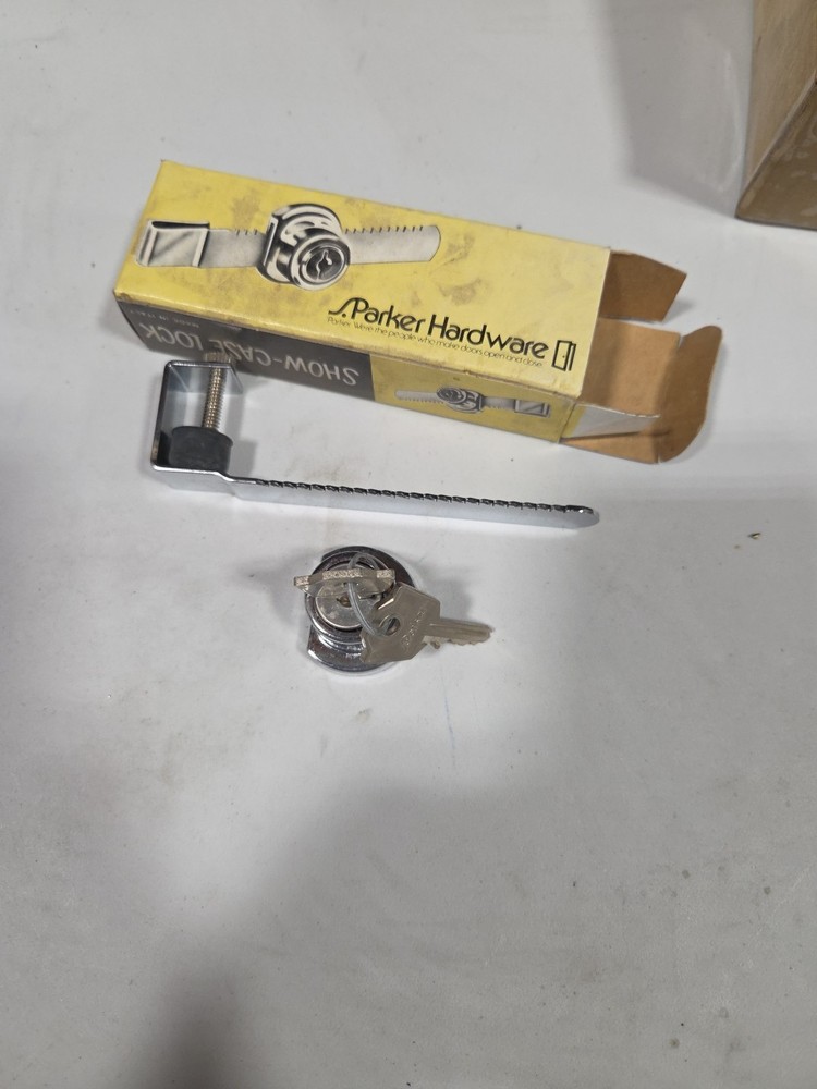 Parker Hardware Show-Case Lock