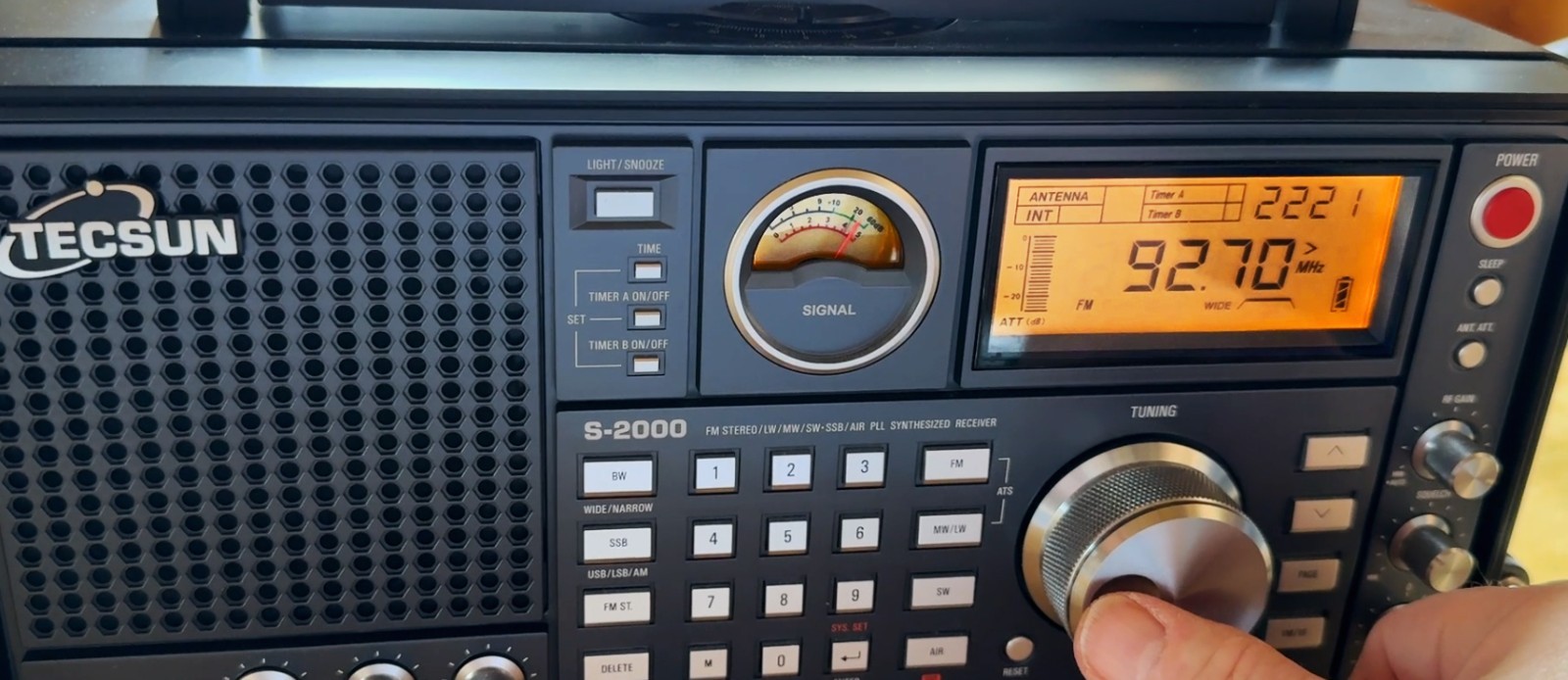 Tecsun S-2000 Shortwave Radio Receiver w/ Antenna – LW/MW/SW/FM/AIR