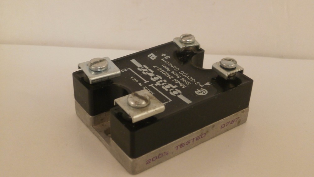 OPTO 22 SOLID STATE RELAY 3-32VDC 240D10-7