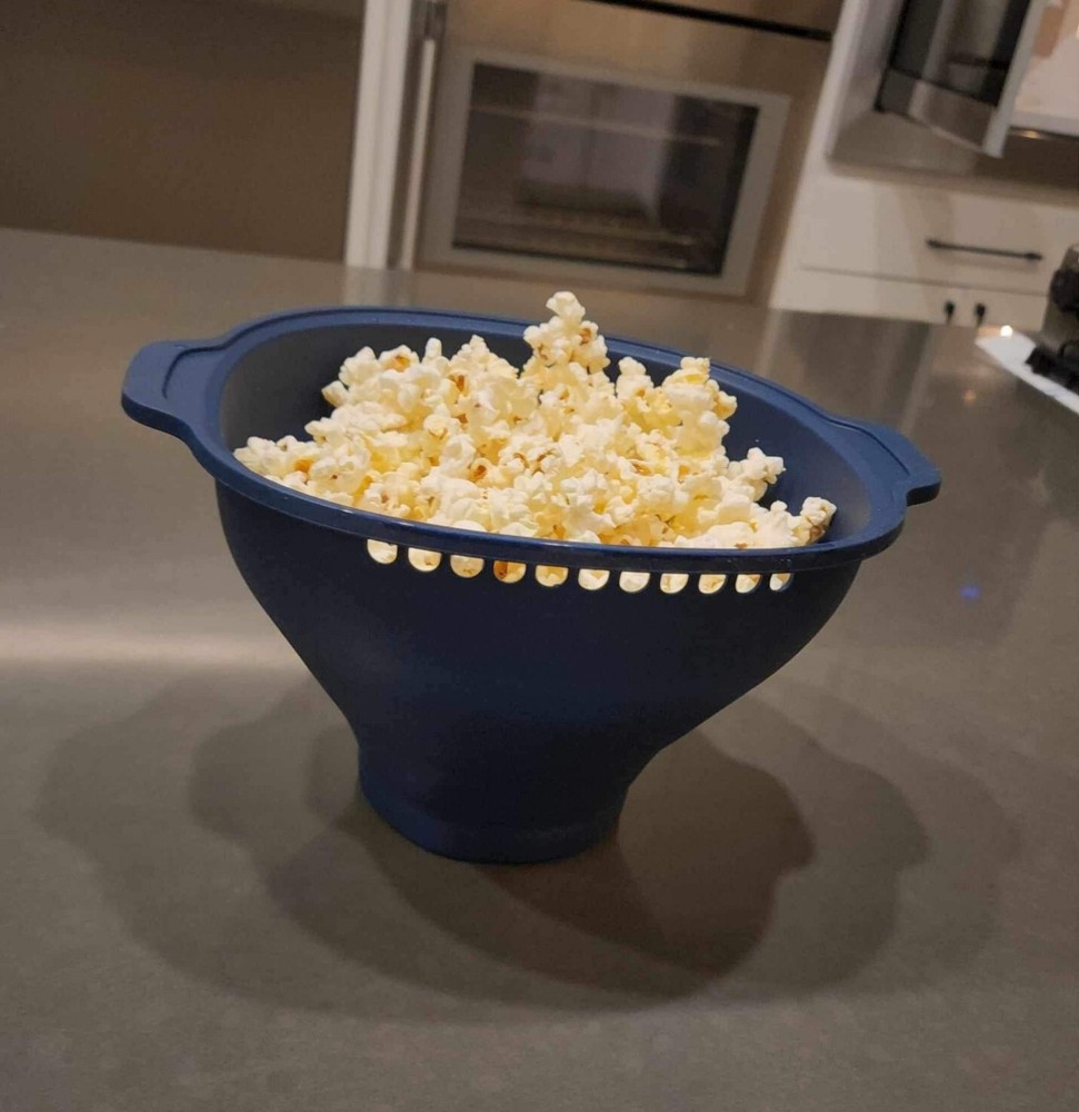 Tuperware WOW Pop Microwave Popcorn Maker