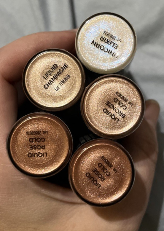 5 Makeup Revolution Liquid Highlighter