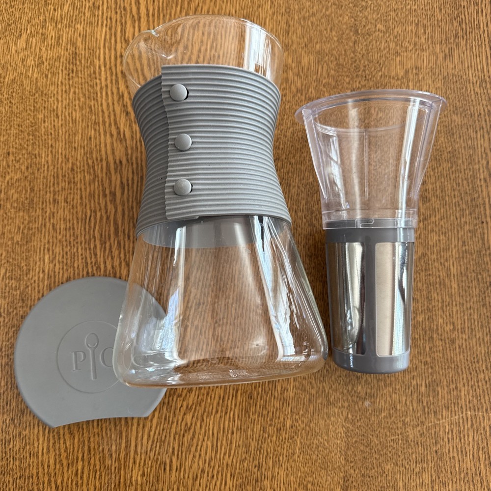 Pampered Chef Cold Brew Coffee Pitcher with Coffee Brewing Piece