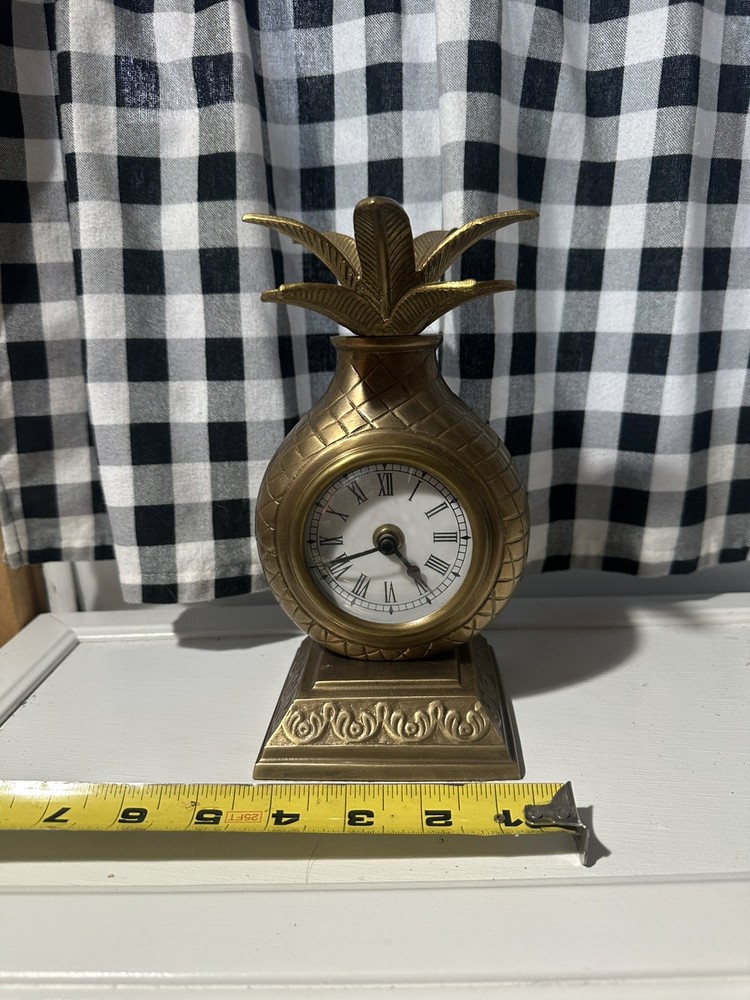 VINTAGE PINEAPPLE MANTLE CLOCK 2004