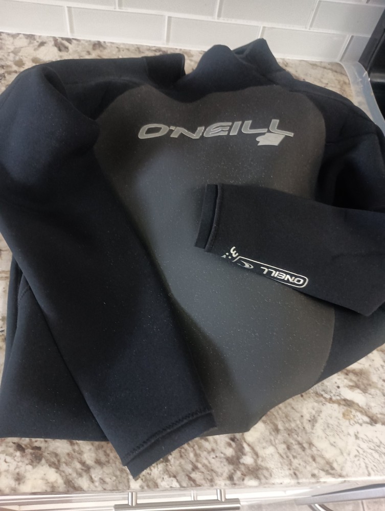 Oneill Epic wetsuit XLS